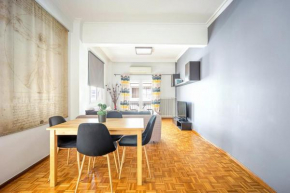 Apartment in the Middle of Everything